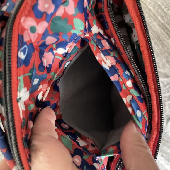 LUG $99 Ranger Quilted Embroidered Red Floral Crossbody Bag Purse READ! - Picture 11 of 16